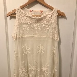 Chelsea & Violet lace tunic top